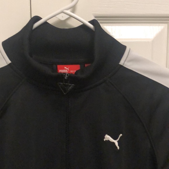 Boys Black & White Striped Puma Windbreaker Zip Up Jacket (Size Large) - Picture 3 of 5